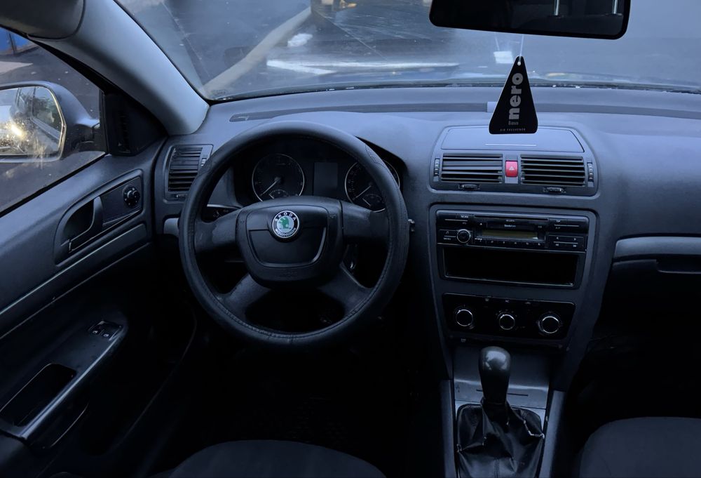 - Skoda Octavia 2 Elegance [ 2011 ] 1.6 Benzina , Stare Excelenta .