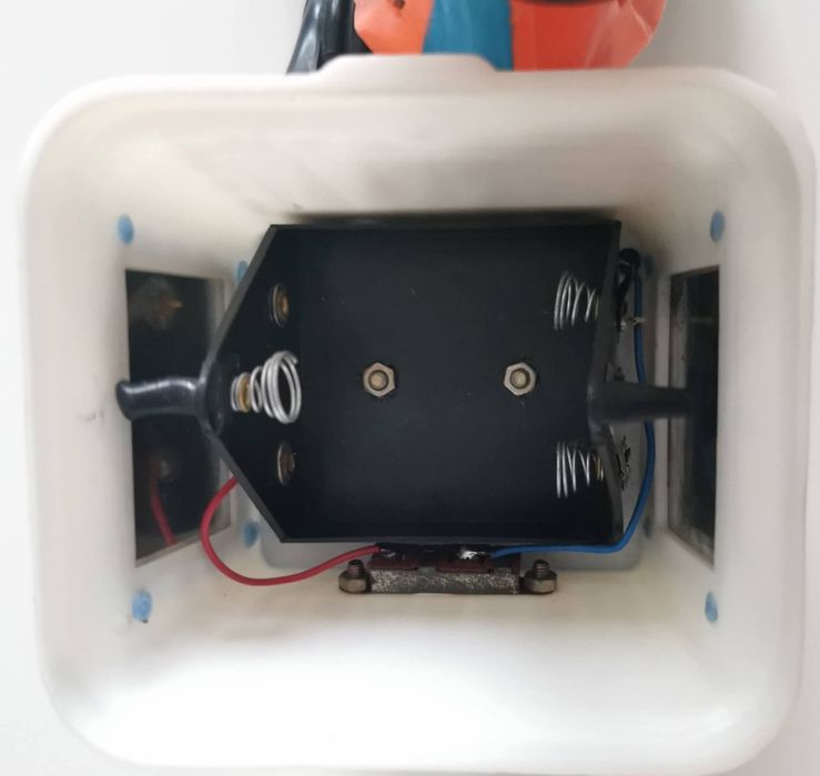 VANDUTA Jucarie masinuta chinezeasca, anii 80, de colectie, cutie orig