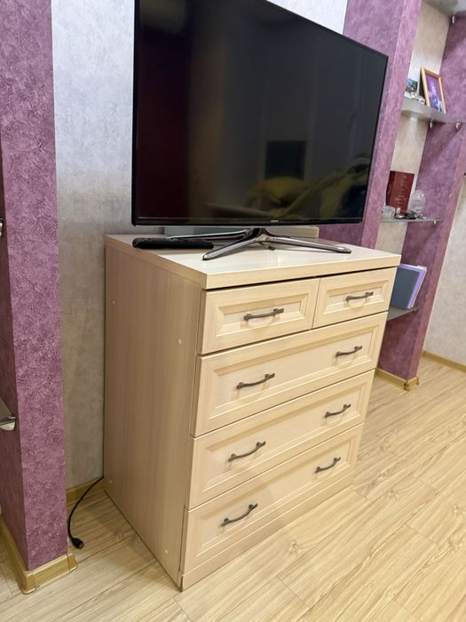 Комод б/у молочный цвет