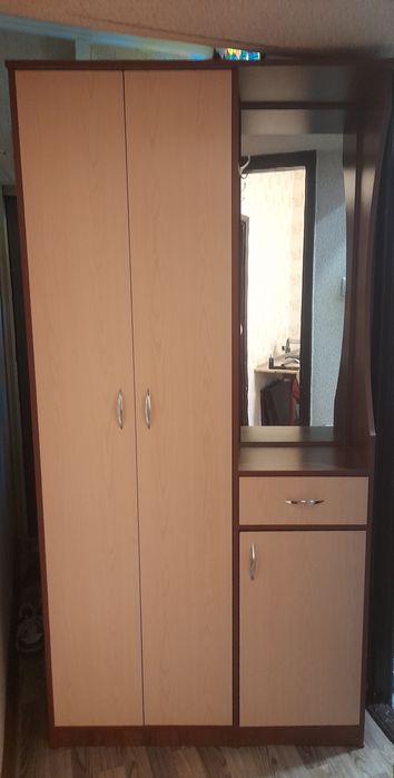 Продаётся прихожка