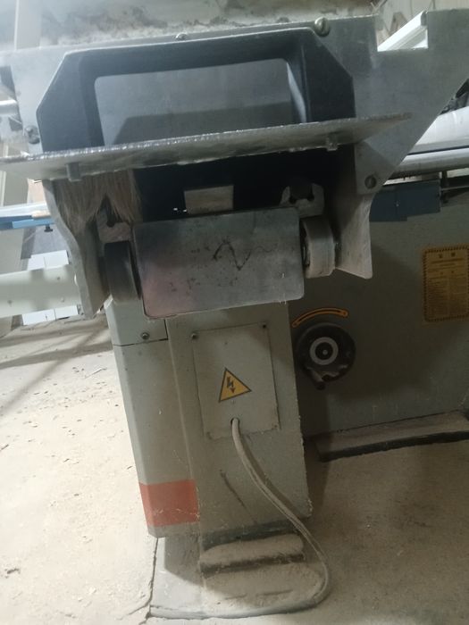 Продам форматно раскроечный станок