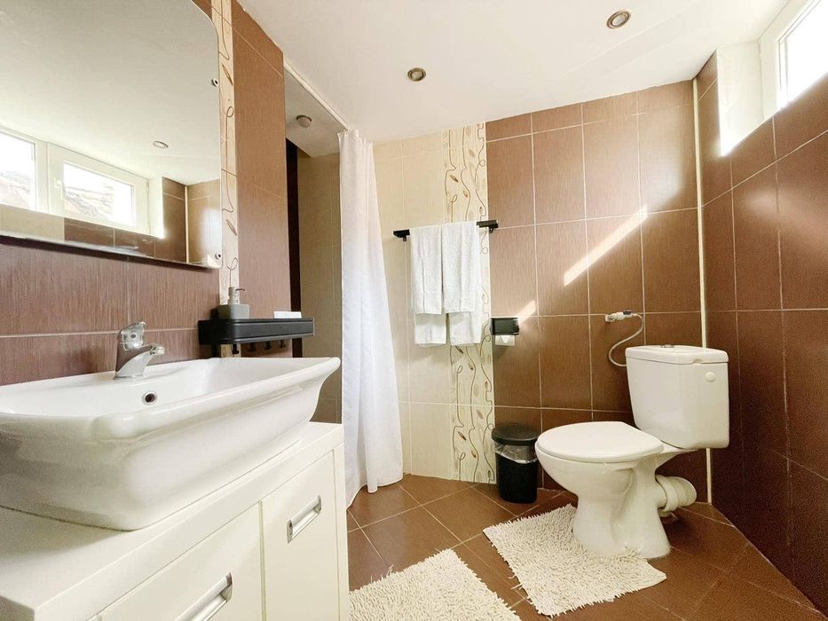 Дава се под наем Двустаен апартамент в Варна, Бриз - 60 кв.м за 550 € - Снимка #5