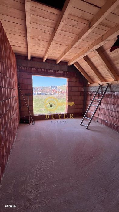 Casa de vanzare in Sura Mare- teren liber 262mp- la ALB