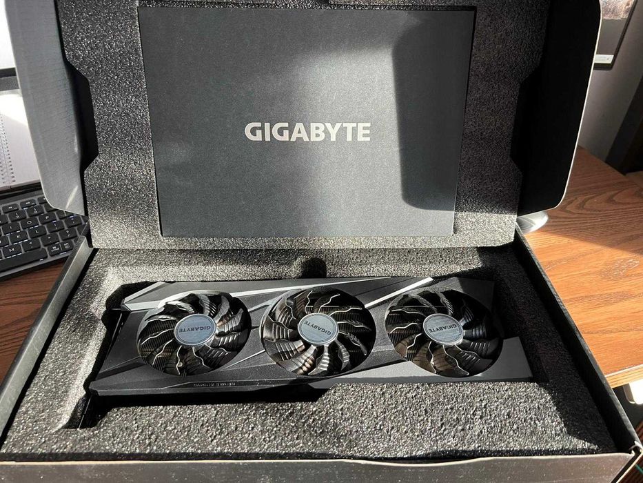 Placă video NVIDIA GeForce RTX 3070 Ti Gigabyte Gaming OC 8GB GDDR6X
