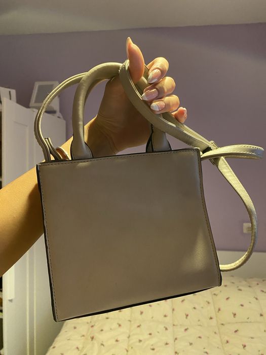 Продавам чанти