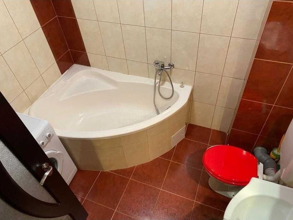 Inchiriez garsoniera militari residemce