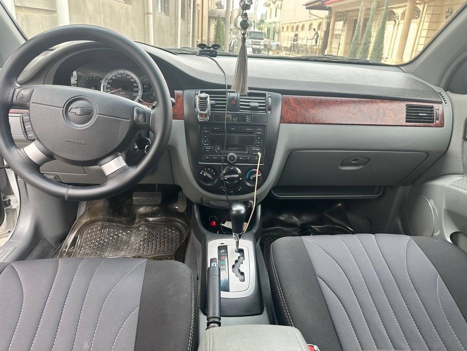 Lacetti 1.8 AT 2009 oq rang, kraska toza. Probeg 121000