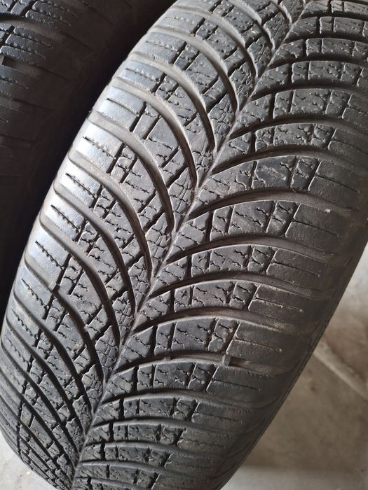 2 Anvelopele All season 215 65 r17 Goodyear