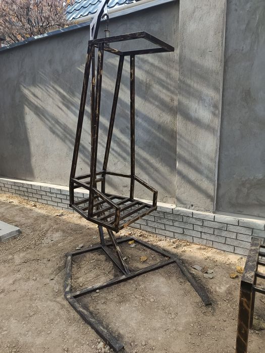 Качеля железная вечная прочная срочно