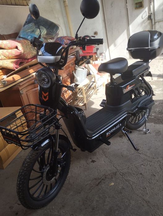 Скутор новый продам срочна деньги нужны...