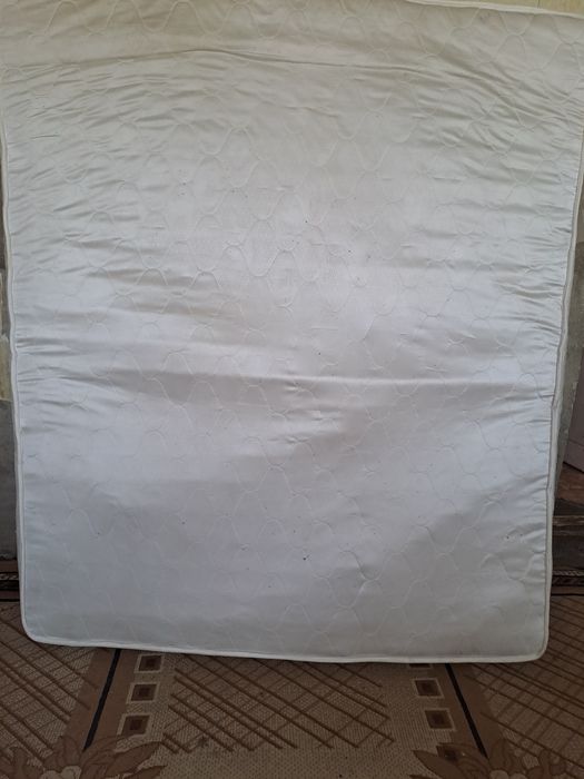 Продам матрас 160×185