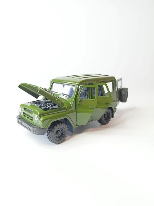 Метална количка уаз 469 - зелена 1:18