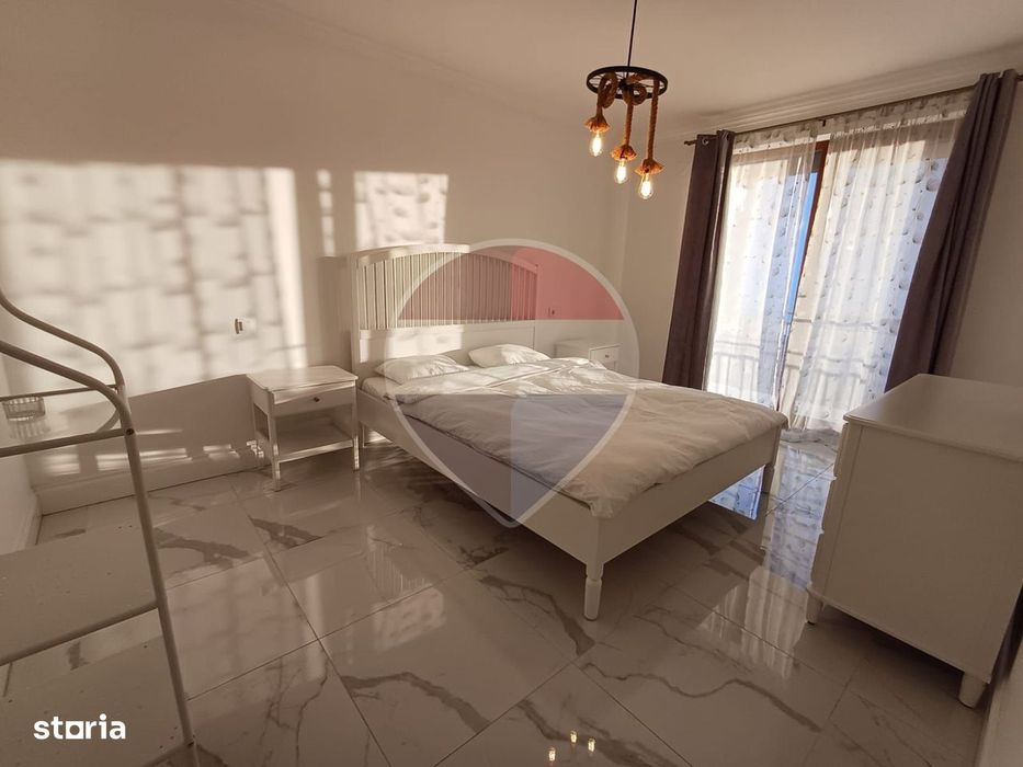 Apartament cu 3 camere de închiriat în zona Piata Cluj