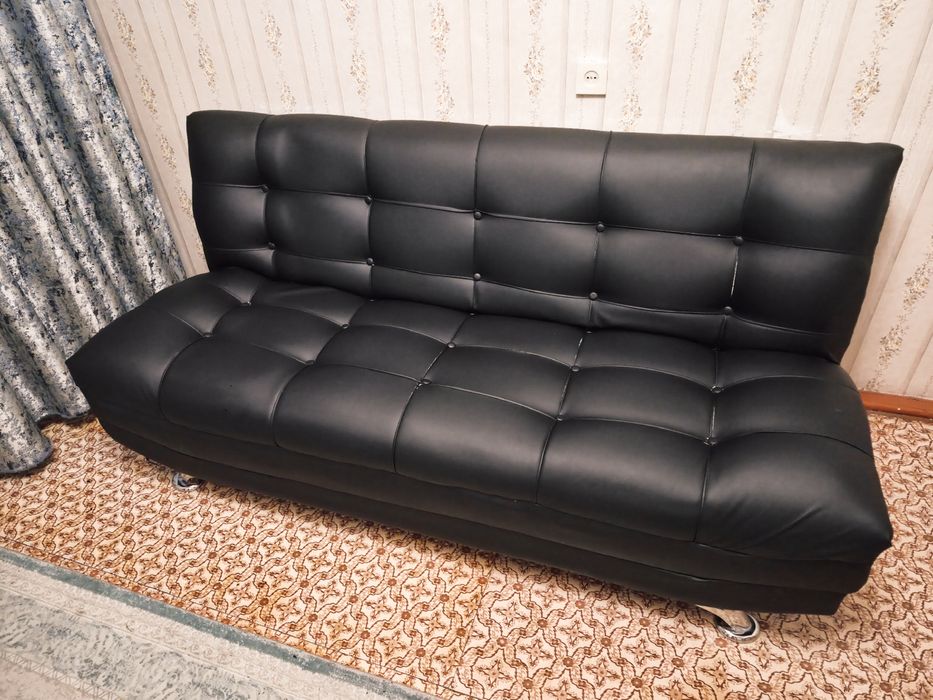 Продам Диван Чёрный