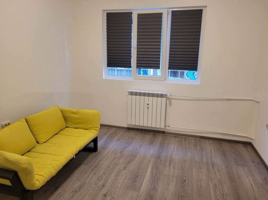 Дава се под наем Тристаен апартамент в София, Център - 62 кв.м за 817.53 € - Снимка #1