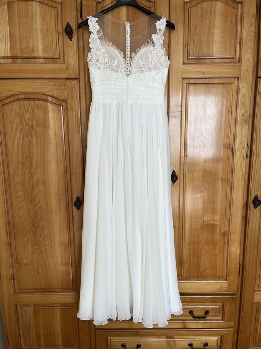 Vand rochie de mireasa cu maneci detasabile