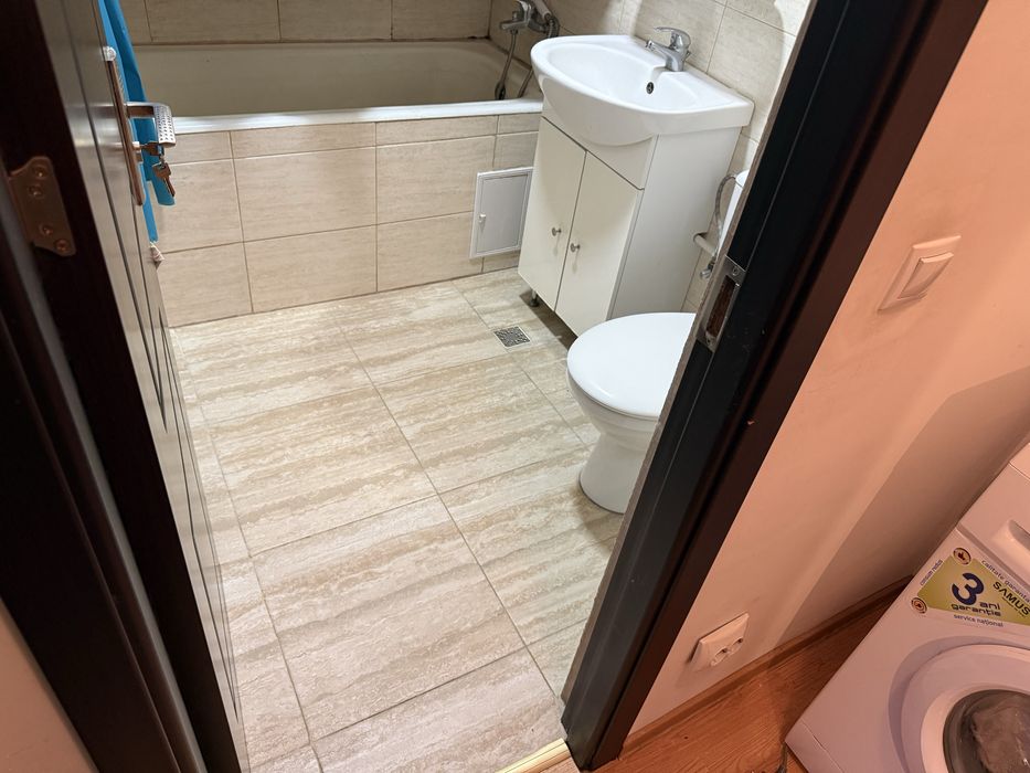 Vand apartament 2 camere