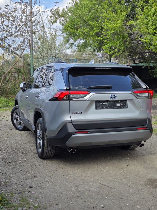 Toyota RAV-4 Hybrid