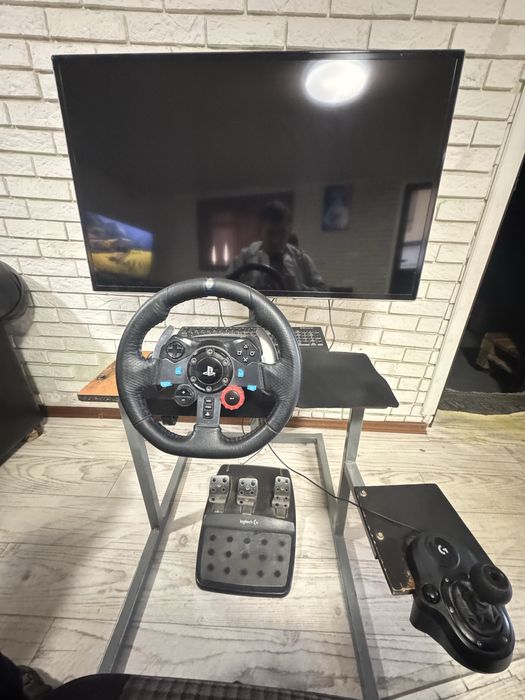 Игровой руль Logitech G29