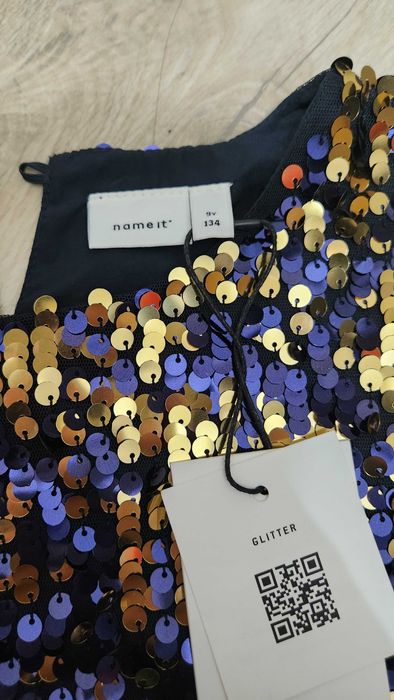 Шикарное платье на девочку.