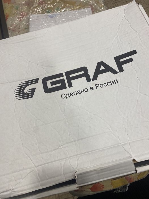 Продам профессиональные коньки