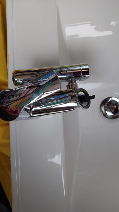 Chiuveta ceramica cu baterie inox și filtru apa Geiser