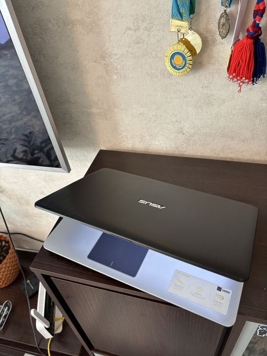Продам ноутбук asus