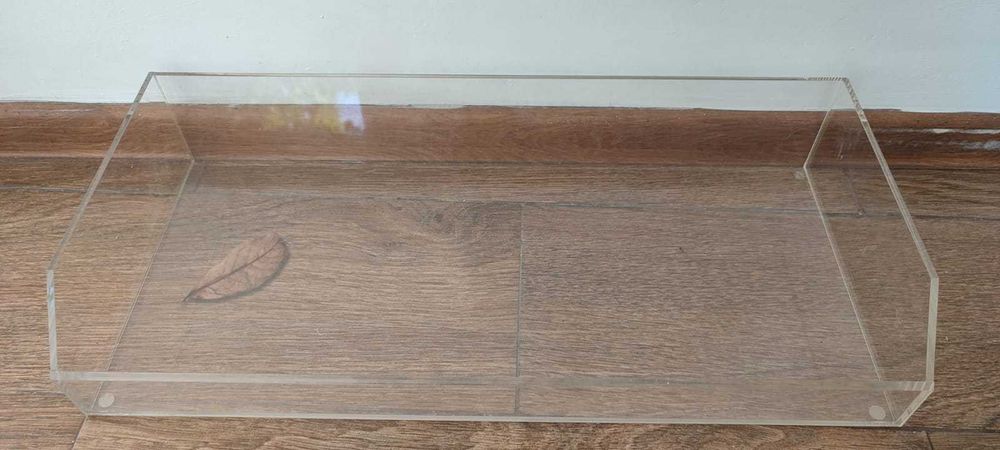 Cutie de prezentare sau depozitare acrilică transparentă