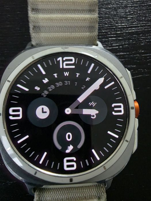 Samsung Galaxy Watch Ultra  + Curea Samsung Trail band