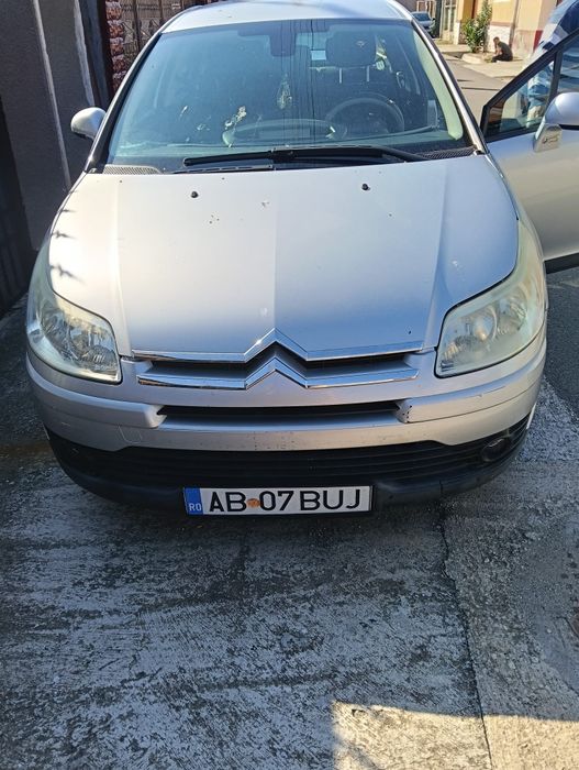 Vând Citroen C4 2009
