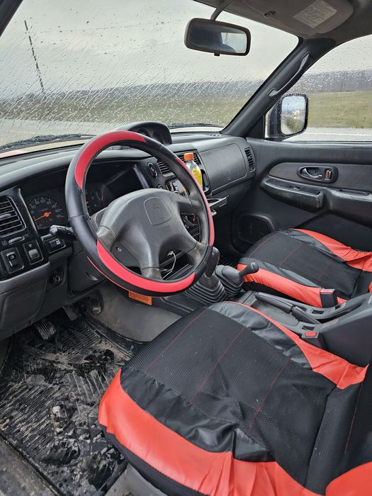 Vand Gip Mitshubishi L200