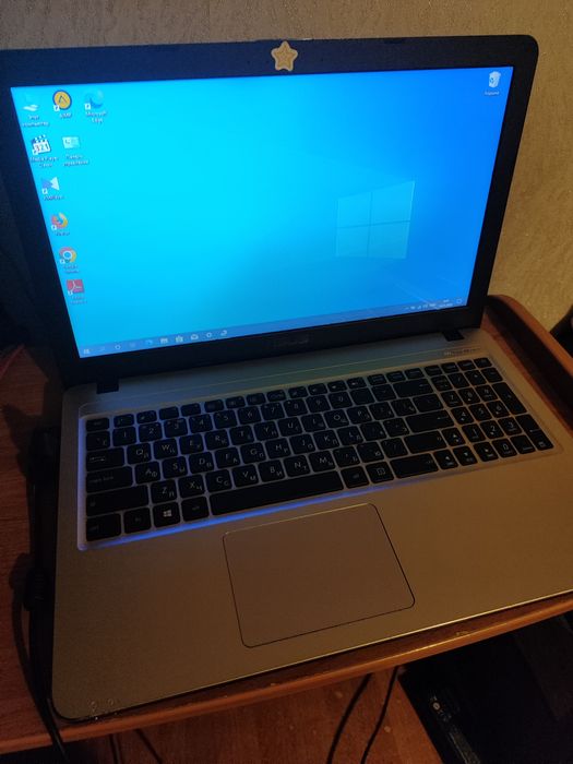 Ноутбук Asus 540