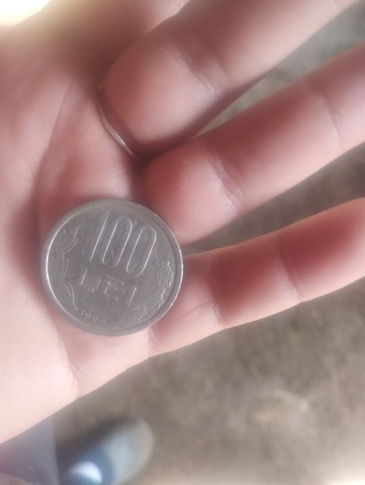Monedă de 100 RON