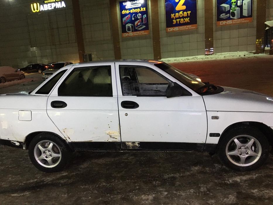 Машина Ваз 2110