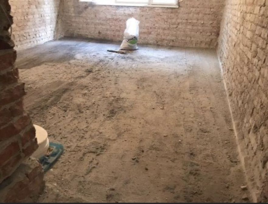 Debarasări mobila, Demolari manuale, Decopertat gresie/faiantă