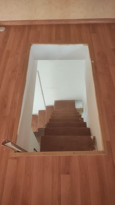 Închiriez spațiu comercial 80m2  central Muzeul Oradea