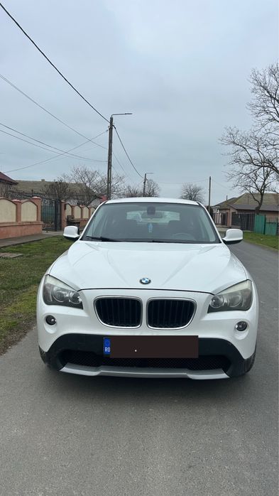 Vând BMW X1-Schimb