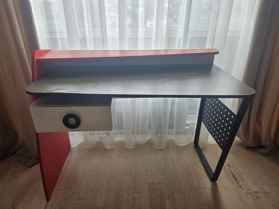 Детский стол (учебный)