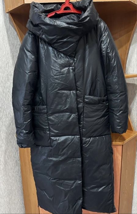 Отдам две куртки , размер 40-42