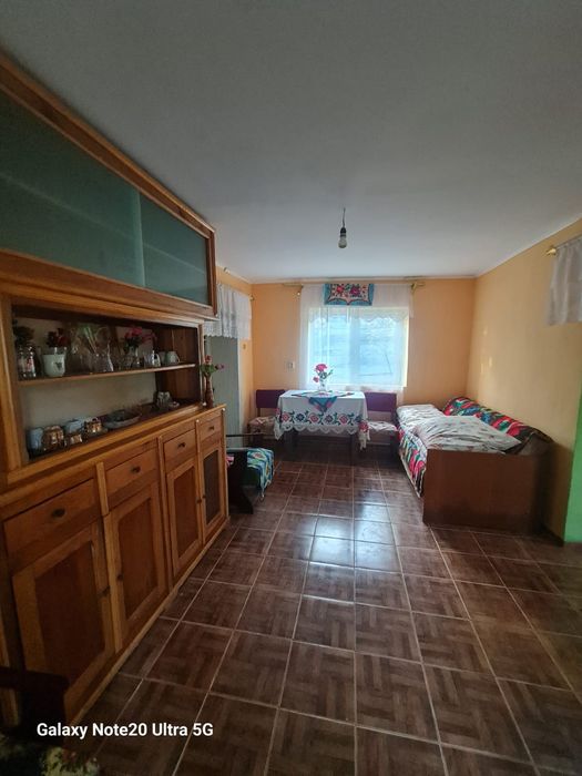 Vand casa cu teren la tara, Asuaju de sus