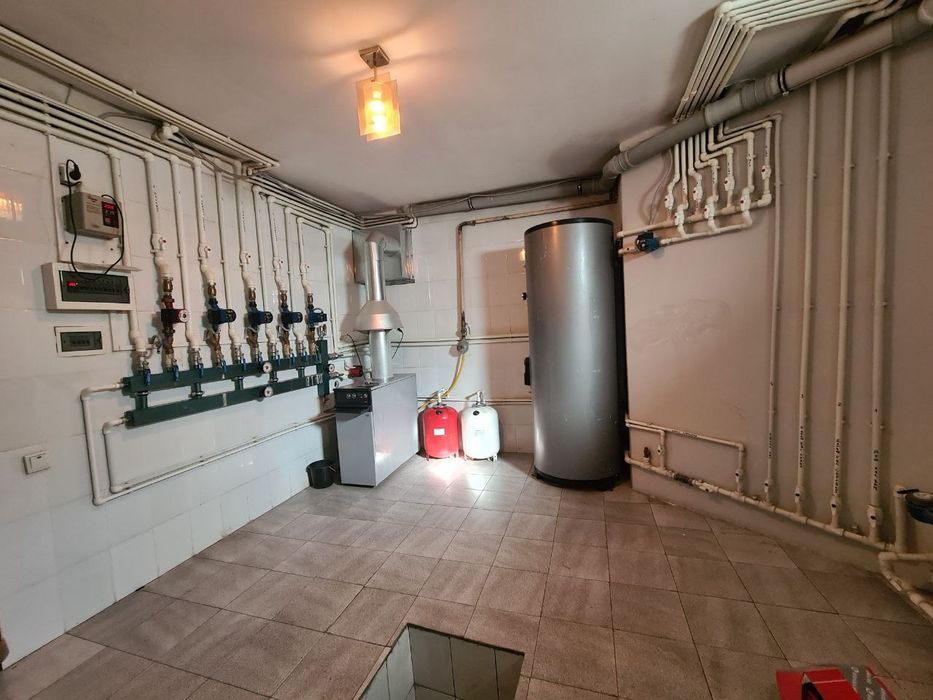 Продам новый 2 этажный, 3-х уровневый дом по улице