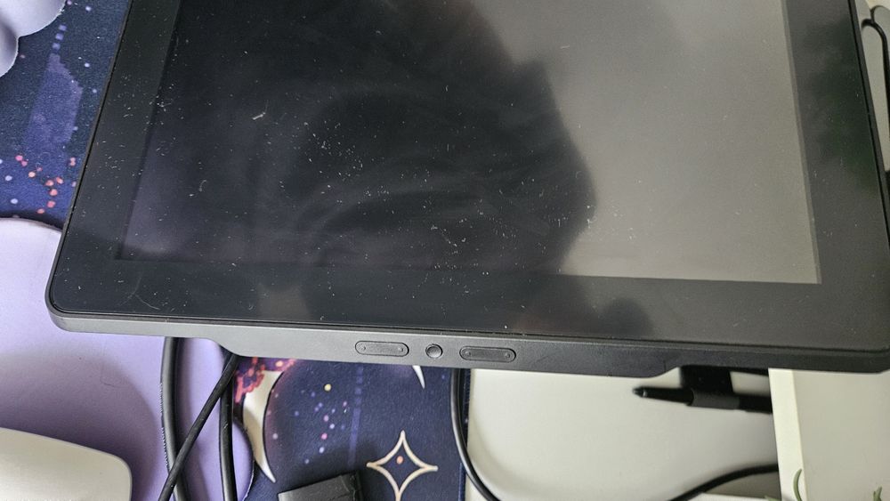 Wacom DTH-2452 – Tabletă semnătură electronică / ecran interactiv 24" cu stylus