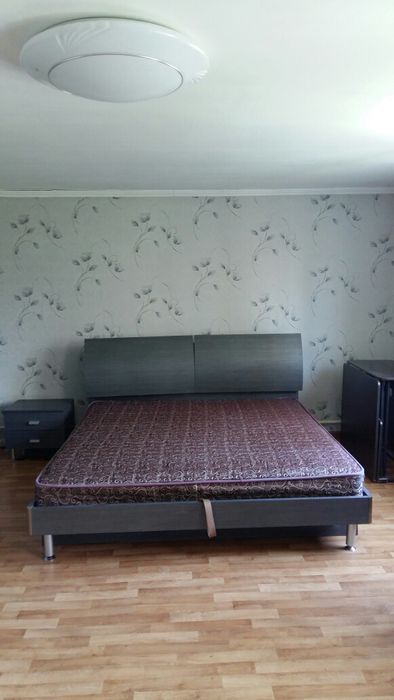 Продам спальный гарнитур