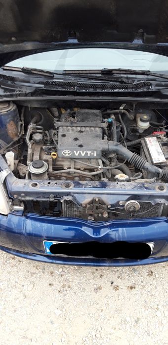 Toyota Yaris 1.0 VVTI 2002 г само на части