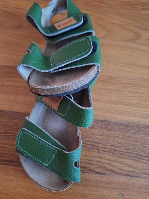Vând sandale copii 24-25 piele