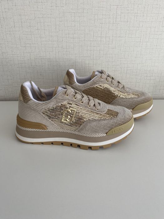 Сникърски Liu Jo AMAZING 23 с пайети