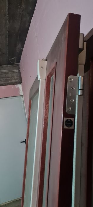 Ușa 2 parte ( fără toc )