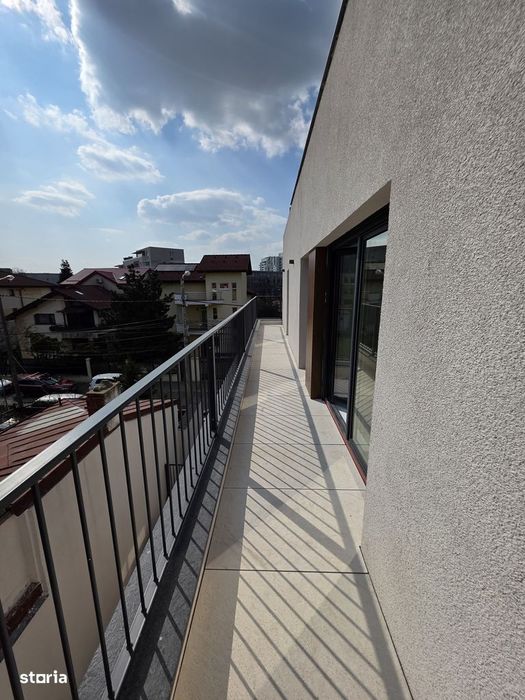 Apartament  cu 4 camere de inchiriat in zona Aviatiei