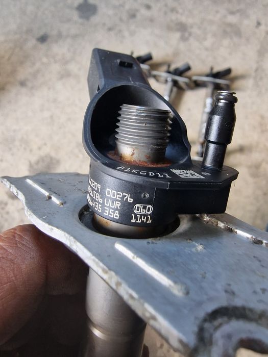 Injector,injectoare Audi a8 d3 motor 3.0 tdi cod motor ASB/BMK