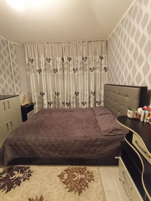 Продам спальный гарнитур